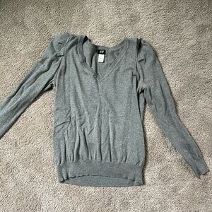 Gray puffed shoulder sweater